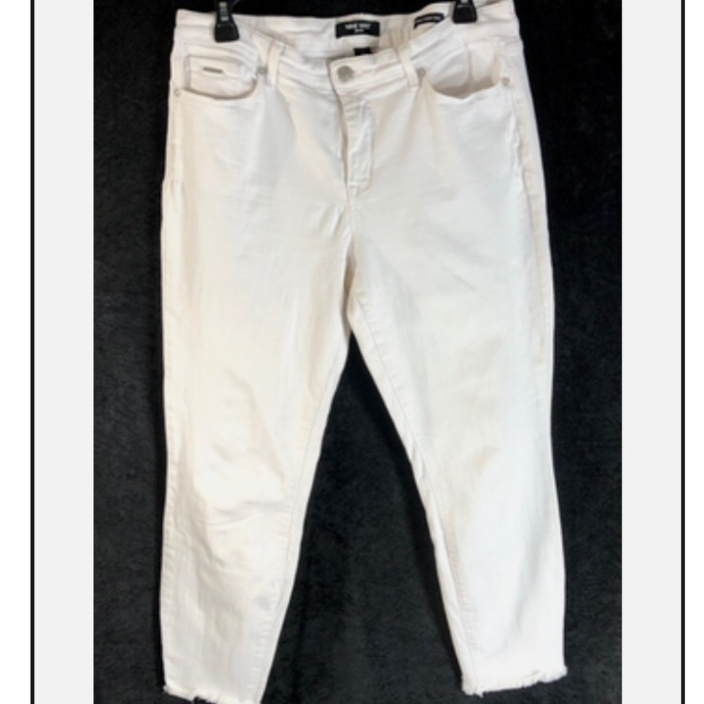 Nine West Jeans womens 12 Gramercy Skinny Ankle Crop Frayed Stretch Denim White